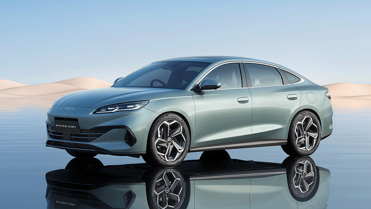 BYD’s surprise PHEV rival to Tesla Model 3 and Toyota Camry will soon arrive as both a wagon and sedan!