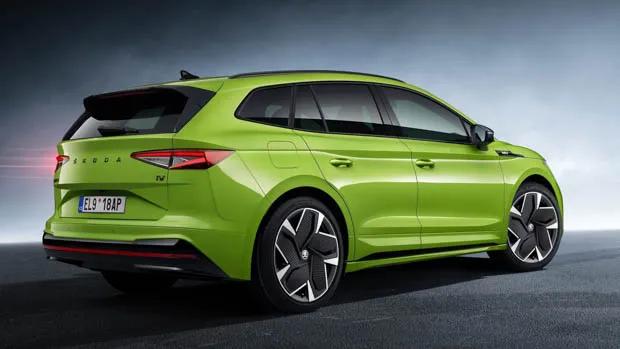 2023 Skoda Enyaq RS iV rear 3/4 studio shot