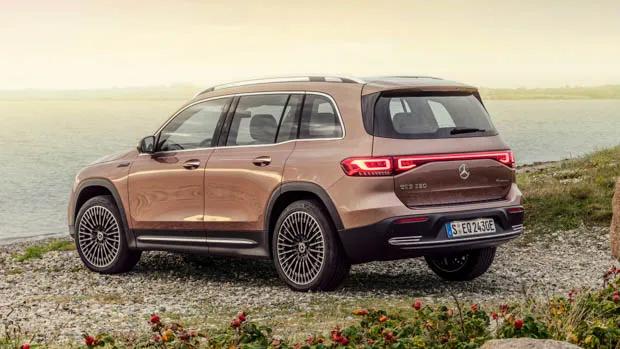 Mercedes-Benz EQB 2022 rear 3/4