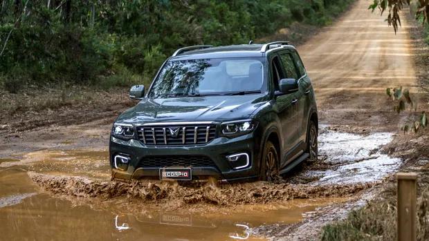 Mahindra Scorpio 2023 puddle