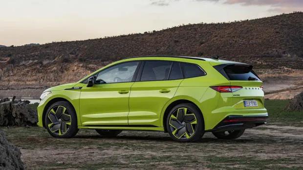 2023 Skoda Enyaq RS iV side angle outside