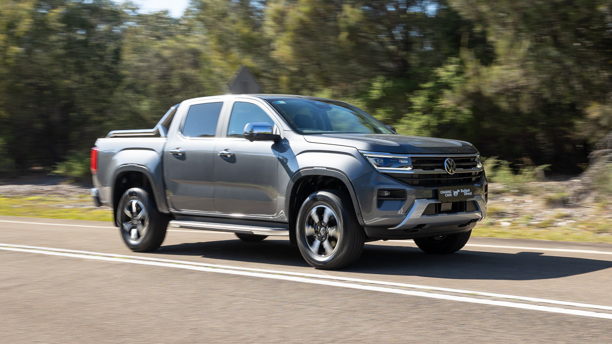 2024 Volkswagen Amarok Style TDI500 side profile angle driving shot