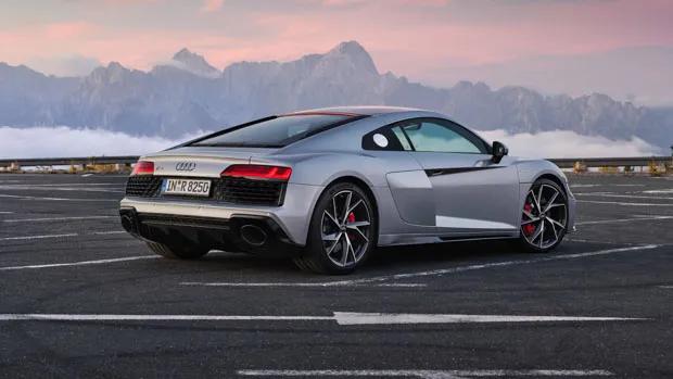 Audi R8 V10 2021 rear