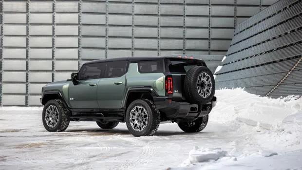 GMC_Hummer_EV_2024_back