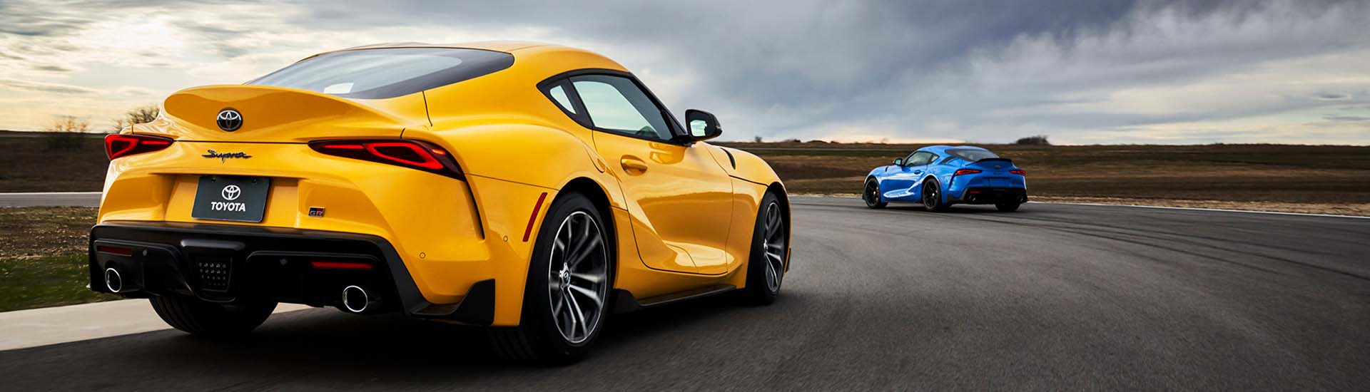 Toyota Supra 2022: sports car gains wireless Apple CarPlay