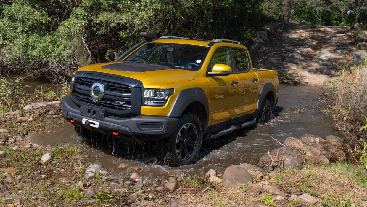 GWM Cannon Alpha PHEV 2024 off road front 2