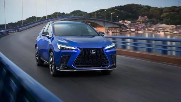 Lexus NX 2022 front 3/4 driving