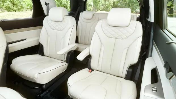 Hyundai Palisade Highlander 2022 interior second row