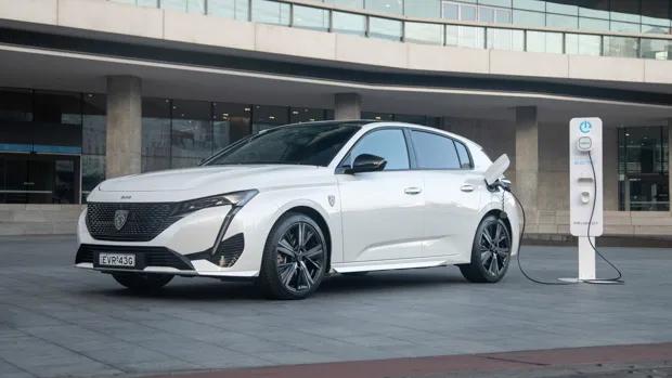Peugeot 308 GT Sport PHEV 2023 charging