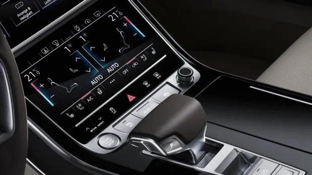 2018 Audi A8 centre console