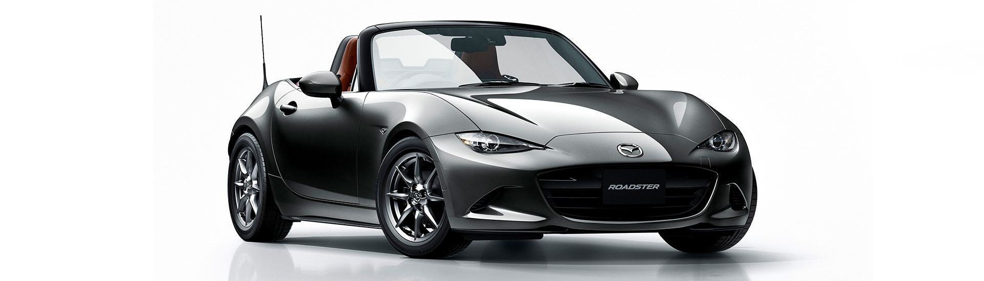 Lightweight Mazda MX-5 990S Edition debuts in Japan