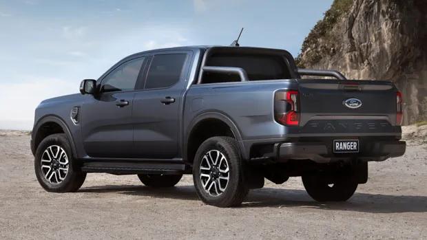 Ford Ranger 2022 Sport grey rear end