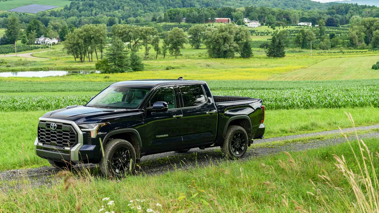 Toyota Tundra Limited Hybrid 2023 offset