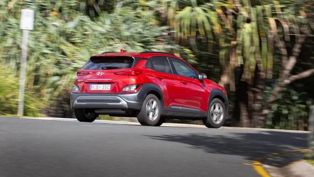 Hyundai Kona Elite 2022 rear driving
